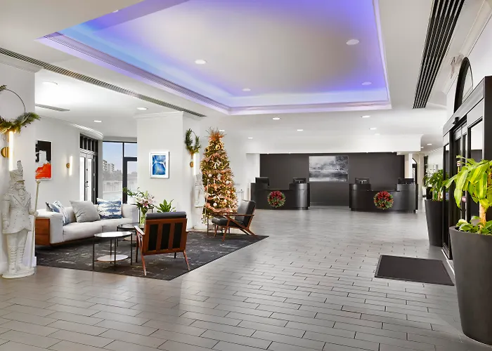 Hotel Tampa Riverwalk